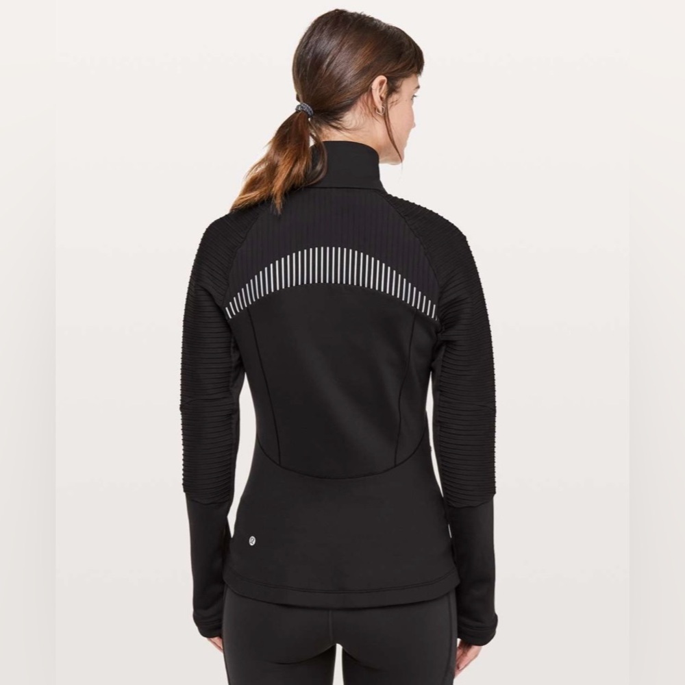 Lululemon Chill Going Strong Jacket Black | Size 4 | NWOT | Rare Edition